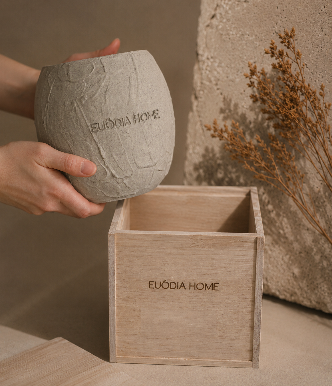 Euodia Home Soy Scented Candle 1500g | Ceramic Vessel Candle