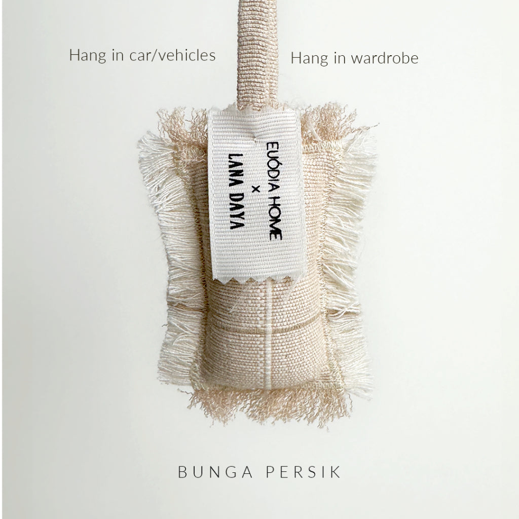 Bunga Persik Car Fragrance Diffuser